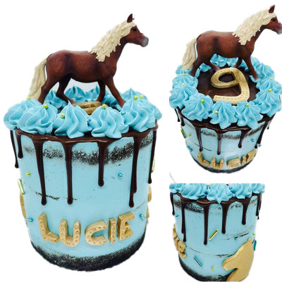 Naked cake Cheval
